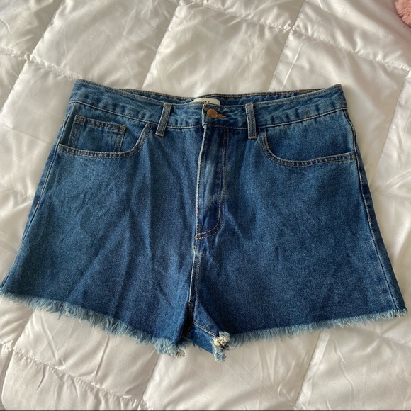 High waisted shorts - Picture 1 of 3